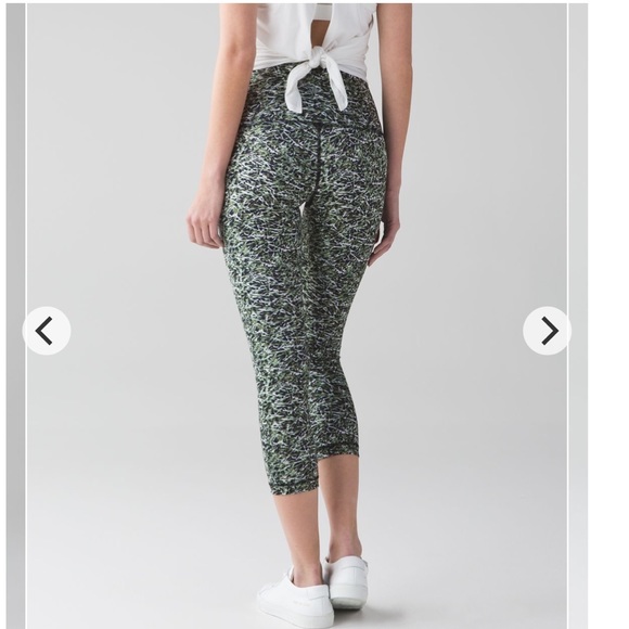 LULULEMON Wunder Under Crop SOLE W/ LOS ANGELES - Picture 1 of 9